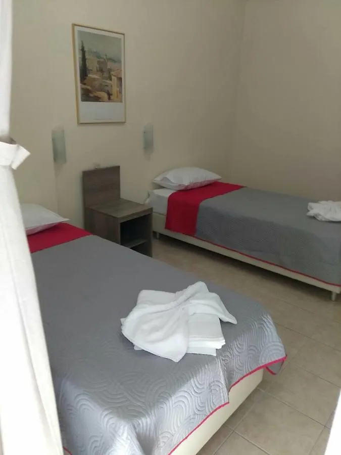 חניוטי Simotel Ermis 3*,  יוון